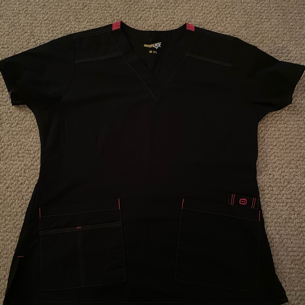 Wonderwink flex medium scrub top